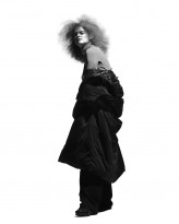 saintmery by Filip Zawadzki
Stylizacja Maria Kompf
Modelka Angel | Gaga