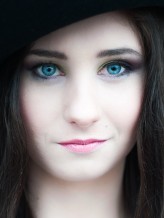 Mokijewski                             Modelka: Agata Okoń
Make up: Agata Dymel Mikiciuk
            