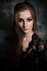 Agata_maluje Fotograf Kamil Klimaszewski 
Modelka Ewelina Cybulska