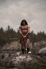 Barbarian Zdjęcie z sesji pt. Conan Barbarzyńca, inspirowane obrazem Franka Frazetty.