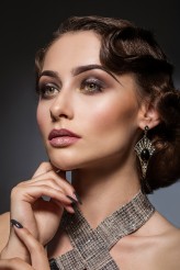 Ovehaul Modelka: Weronika Drwiła
Make-up Trendy 2018