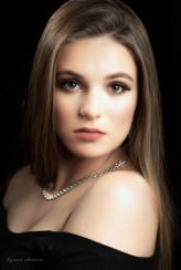 fotoartim Modelka: Weronika Kujawa, Studio fotograficzne ARTIM, Olsztyn, ul. Poprzeczna 13/15 tel.: 511 345 190, studio do wynajęcia