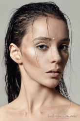 bonitaa produkcja: Szkoła Wizażu i Stylizacji Artystyczna Alternatywa
fot. Emil Kołodziej Photography
mua. Ewelina Konior- Słownińska
mod. Aleksandra Dobek
Publikacja: MAKE-UP trendy