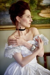 Ultraviolets  Sesja: To be like Marie Antoinette or not to be, that is the question.
Organizator: Kaileen Tinuviel
Miejsce: Pałac Pass

Wizaż oraz fryzura: ja
Stylizacja: Teatr Muzyczny ROMA