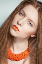 kungusia Photo: Weronika Kosińska
Make-up: Kinga Zawiła-Szeliga / Pigment
Hair: Teresa Opiała
Model: Ola Kowalska
Retouch: Dawid Żądło / Kreski Corp.