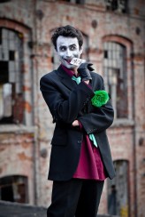 kbeze                             Gotham Cosplay: Joker

Podobają Ci się moje zdjęcia? Napisz!
www.uwagastrzelam.pl © Kamil Beze            