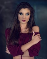 Xovin Modelka: Kinga Buczyńska

Wizaż: Justyna Kędzierska (https://www.facebook.com/JustBeauty007/)