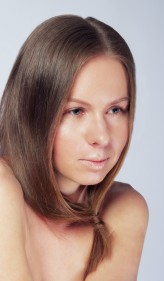 midi7 mod: Paulina
 mua&hair: Honorata Pietrzak
 w studiu Atelier Paulina Pływaczyk