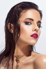 Bellinda                             Tropical make-up w MAKE-UP trendy

fot: Natalia Kuligowska
mua: Karolina Szczuka
            