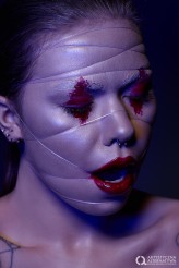 PattieR Inspiracja obrazem "mycie głowy"
Modelka: Naomi Muras
Wizaż, stylizacja, fryzura Patrycja Rodak
Fotograf Emil Kołodziej