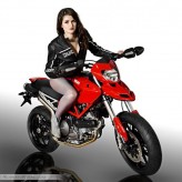 kasiunia181289                             http://www.motocykl-online.pl/newsy/dzien-kobiet-w-ducat            