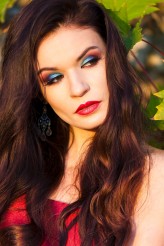 Anita_Kowalik_Makeup Bordowe inspiracje jesieni

Fotograf: Marcin Zuchowicz