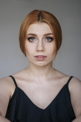 ruby_red_ariell Fotografia - Katarzyna Pietruska
Make-up - Marysia Borowska