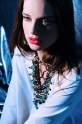 elfu photographer & style: Simona Marchaj
model: Basia Mroz
make up & hair: Gosia Gorniak
help: Gosia