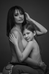serav Portret matki z córką. 