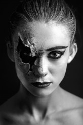 Karolina_Gardulska_Make-Up                             Ciemna strona mocy. :P

fot. Krzysztof Gardulski            