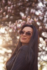 marylin_19 #magnolia #portret #brunetka #rzeszów #długiewłosy #okulary 