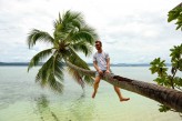 BlackNBlue Indonesia, model, palm-tree, water, ocean, beach, happiness, sunglasses, smile