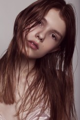 viktoria_ovcharenko ph: Viktoria Ovcharenko
model: Eva P. L-Models
style: Anna Tarayan