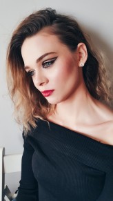 LordPuppington                             2018, glamouruous retro makeup

Makeup: Paula Michałek
https://www.instagram.com/p/BfLd0QkFs4v/?taken-by=fistacjagebebe            