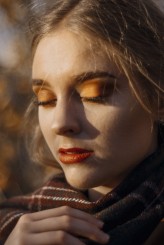 LidiaNiemczyk_Makeup autumn Vibes

Photo:https://www.instagram.com/mychaha/
Model: https://www.instagram.com/julia_photomodel/