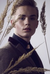 dawidczechowski photographer: Witold Lewis
stylist: Aleksandra Kwiatkowska
model: Dawid Czechowski
for CHASSEUR MAGAZINE