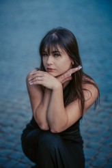 Piotr937 Golden Hour Art Photosession
Miejsce: Rzym, Włochy, 2025
Forum Romanum/Coloseum 
Modelka: Patrecja K..
Na moim instagramie znajdziesz wiele filmików z realizacji różnych sesji.