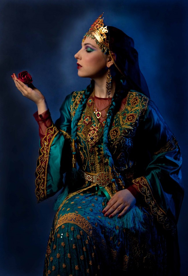 Persian princess. Персидские Наряды арт. Этническая персиянка. Персидские девушки Наряды.