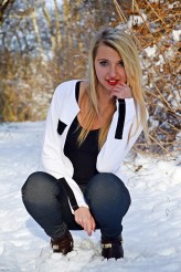 nigdy_dobra zimowa sesja
Justyna L. ( 19 lat ) 