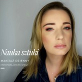Kwiecinska_M Nauka makijażu
Zdjęcie i make up Marta Kwiecińska