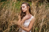 KKateWiS Sesja zdjęciowa w plenerze
Makijaż: Katarzyna Karpała Wizaż i Stylizacja
Zdjęcia: Magdalena Tarach Fotografia
Modelka: Wiktoria Poniedziałek