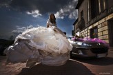 merryjanee pokaz sukni historycznych wykonanych z papieru. 

fryzura : DJ style