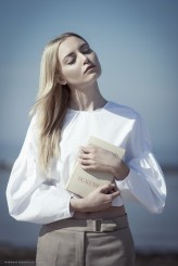 marianna-p modelka Magda-Maksmalia
stylizacja, fotografia, obróbka -ja