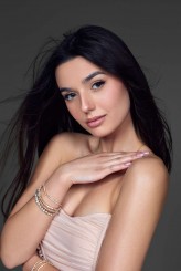 LauraMesjasz            