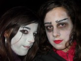 szopa31 z Jasminą . Ja to vampirzyca , a Jass. to zombie !