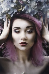 aissa photo/styl: Emilia Łuczak
model/makeup: Aissa Ai 