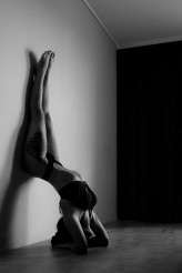 kacpermb                             Sesja Yoga sensualna z piękną Sandrą             