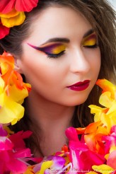 MUA_Kate Hawaiian Inspired Makeup 