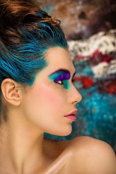 klaudiasloma                             Publikacja w Makeup Trendy

Photo: Ryszard Kocaj | Blackfox
MUA; Paulina Popek | Estilo
Hair: Katarzyna Złamaniec | La Provocation            
