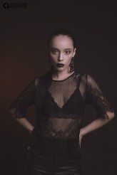 bonitaa Make Up & Styl: Aleksandra Jędrzejec
Fot: Ewelina Słowińska
Szkoła Wizażu i Stylizacji Artystyczna Alternatywa