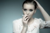 ninka106  delikatnie, portretowo, papierosowo