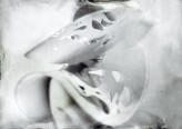 nieustannie Z serii "Papier i Srebro"
Autorka stroju z papieru: Agata Mariańska
Mokry kolodion, oryginał: ambrotyp na czarnym szkle 13x18cm
