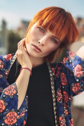 jjuussttyynnaa Mod: Natalia Michalewska/ Blous
 Make Up: Kasia Konopa/ PINK MINK Studio