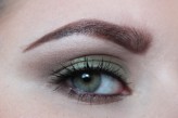 Madeleine_make-up                             green & brown            