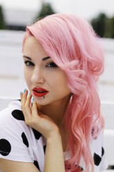 aissa Roses never, never fall in love.

/ Photo: Natalia Piwowarska 
Mod, styl, hair, make-up: Aissa Ai 