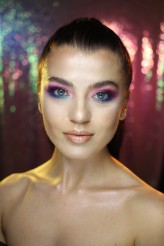 eosssss Makeup: Weronika Strzelecka
Fot.: Daniel Sobieśniewski
2018

Makeup egzaminacyjny w Pro Makeup Academy, Warszawa.