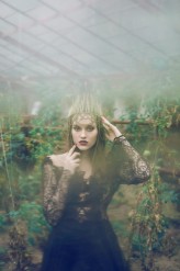 hey_black_rabbit 
Dream On - plenery fotograficzne 
warsztaty z Voodica Photography 
Mua: Ola Walczak 
Dress: Małgorzata Motas 
Crown: Sygurd 
Model: Kasia Patalon