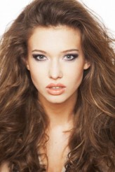 baldi modelka: Angelika Ogryzek / Miss Polski 2011
make-up: Ewelina Szymańska / Studio Scena
