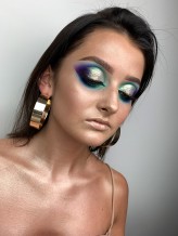 MakeupBubbles Makijaż wykonany na szkoelniu z techniki makijażu cut crease 