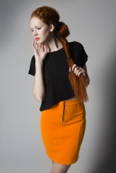 delight_in Model: Iza S. / Orange
Foto: Wojtek Panas
MUA: Anna Rukat

Lookbook marki HEDONIC